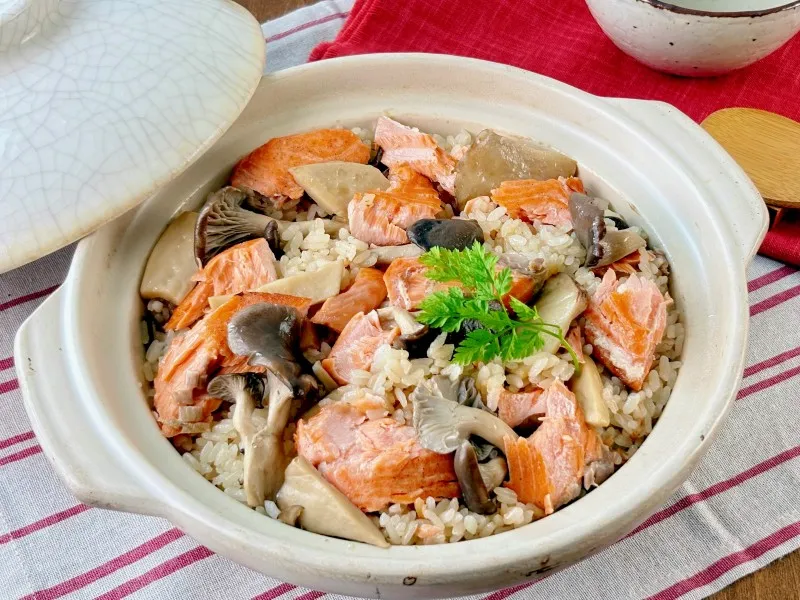 鮭ときのこの旨だしごはん 鮭ときのこの旨だしごはん